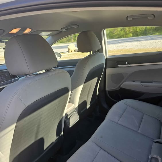 2017 Hyundai Elantra SE - Photo 7